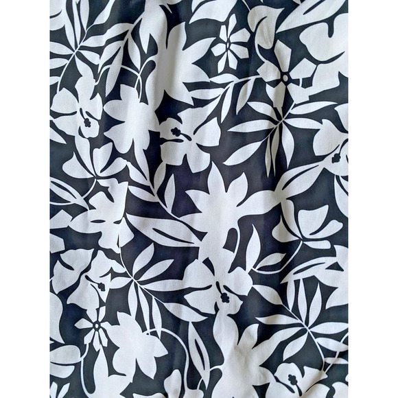 Lands End Swimsuit Skirt 22W Bathing Skort Built in Shorts Black White Floral - Picture 4 of 8